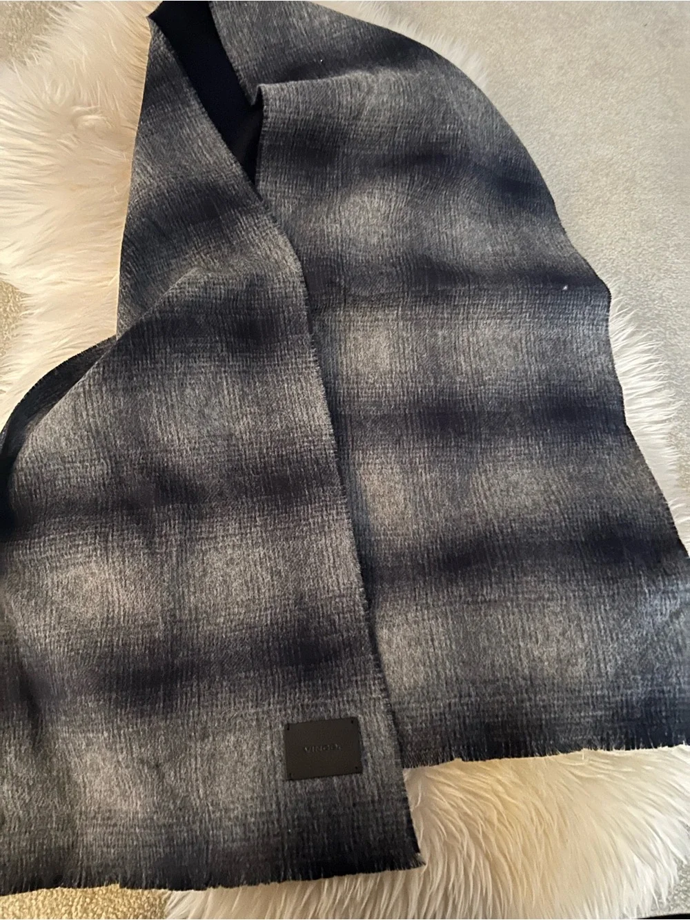 Vince Men’s Double-Face Merino Wool Cashmere Scarf – Navy Plaid